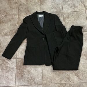 Giorgio Armani Le Collezioni Gruppo Gft Women’s Pinstripe Suit Pants and Jacket